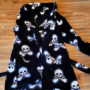 J. Khaki boys skull robe
